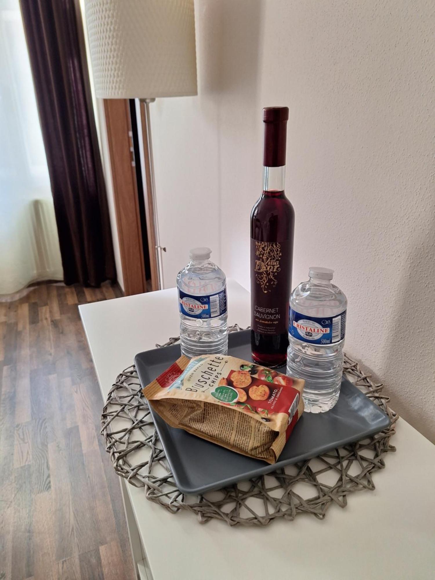 Residence Moravia Apartments Κάρλοβι Βάρι Εξωτερικό φωτογραφία