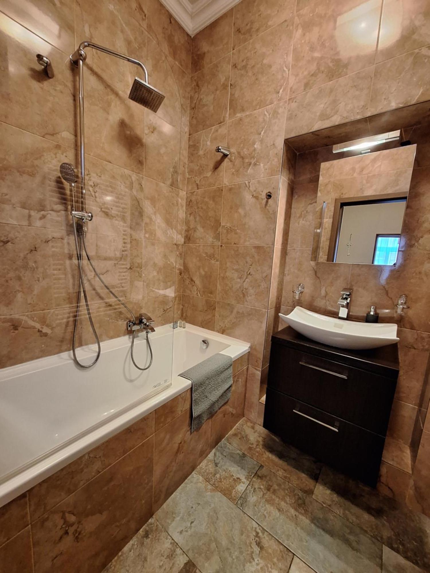 Residence Moravia Apartments Κάρλοβι Βάρι Εξωτερικό φωτογραφία