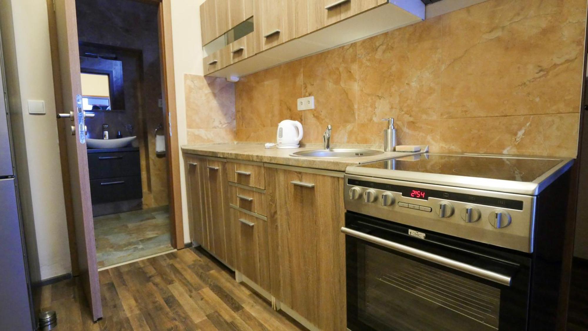 Residence Moravia Apartments Κάρλοβι Βάρι Εξωτερικό φωτογραφία