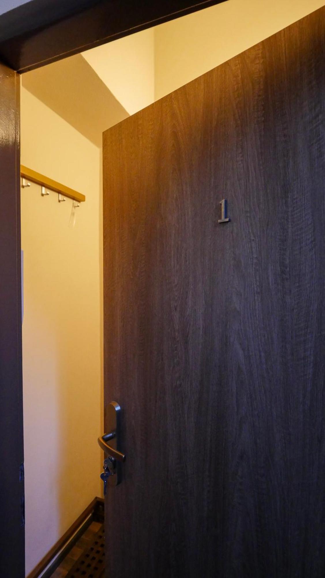 Residence Moravia Apartments Κάρλοβι Βάρι Εξωτερικό φωτογραφία