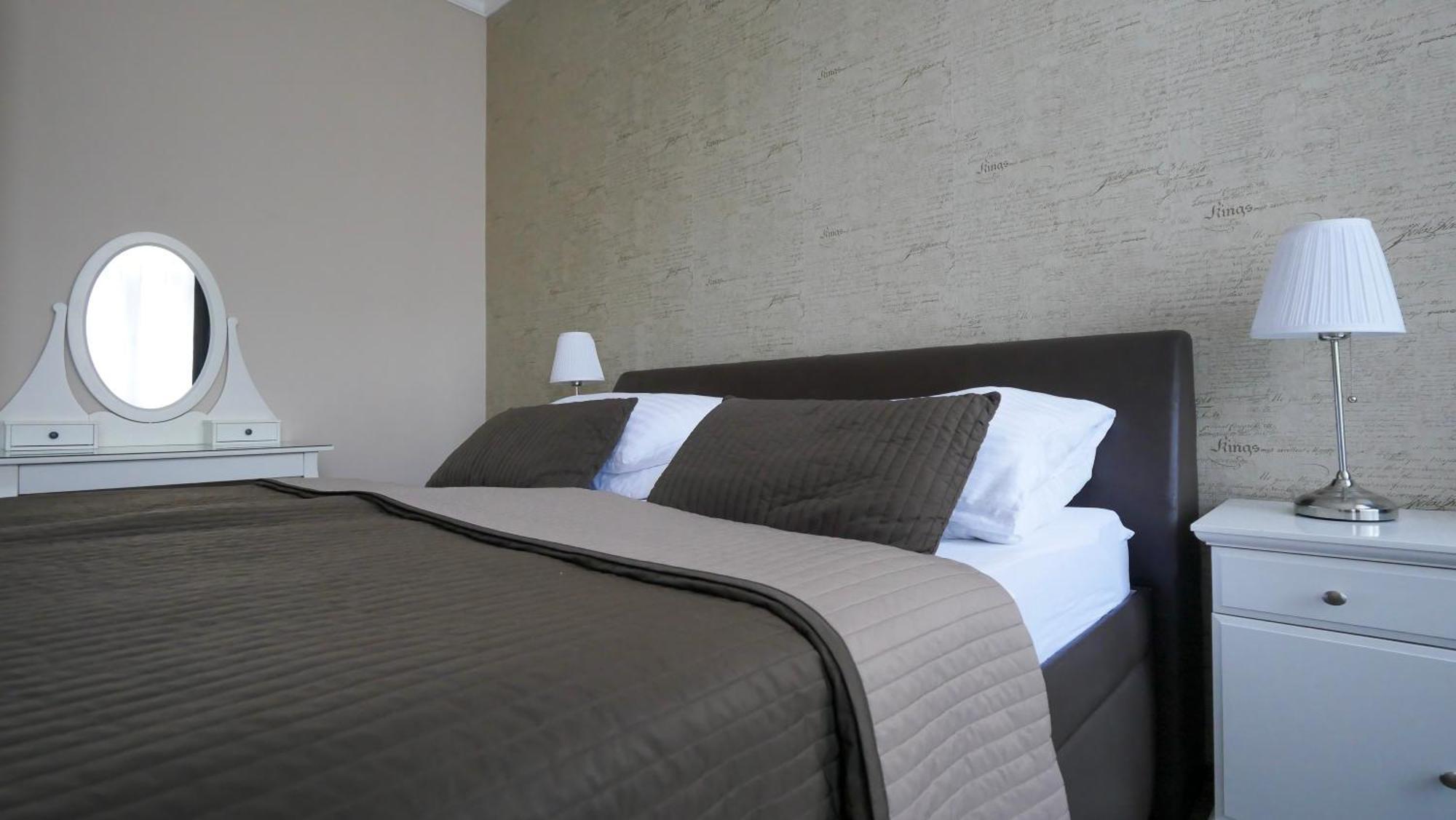 Residence Moravia Apartments Κάρλοβι Βάρι Εξωτερικό φωτογραφία