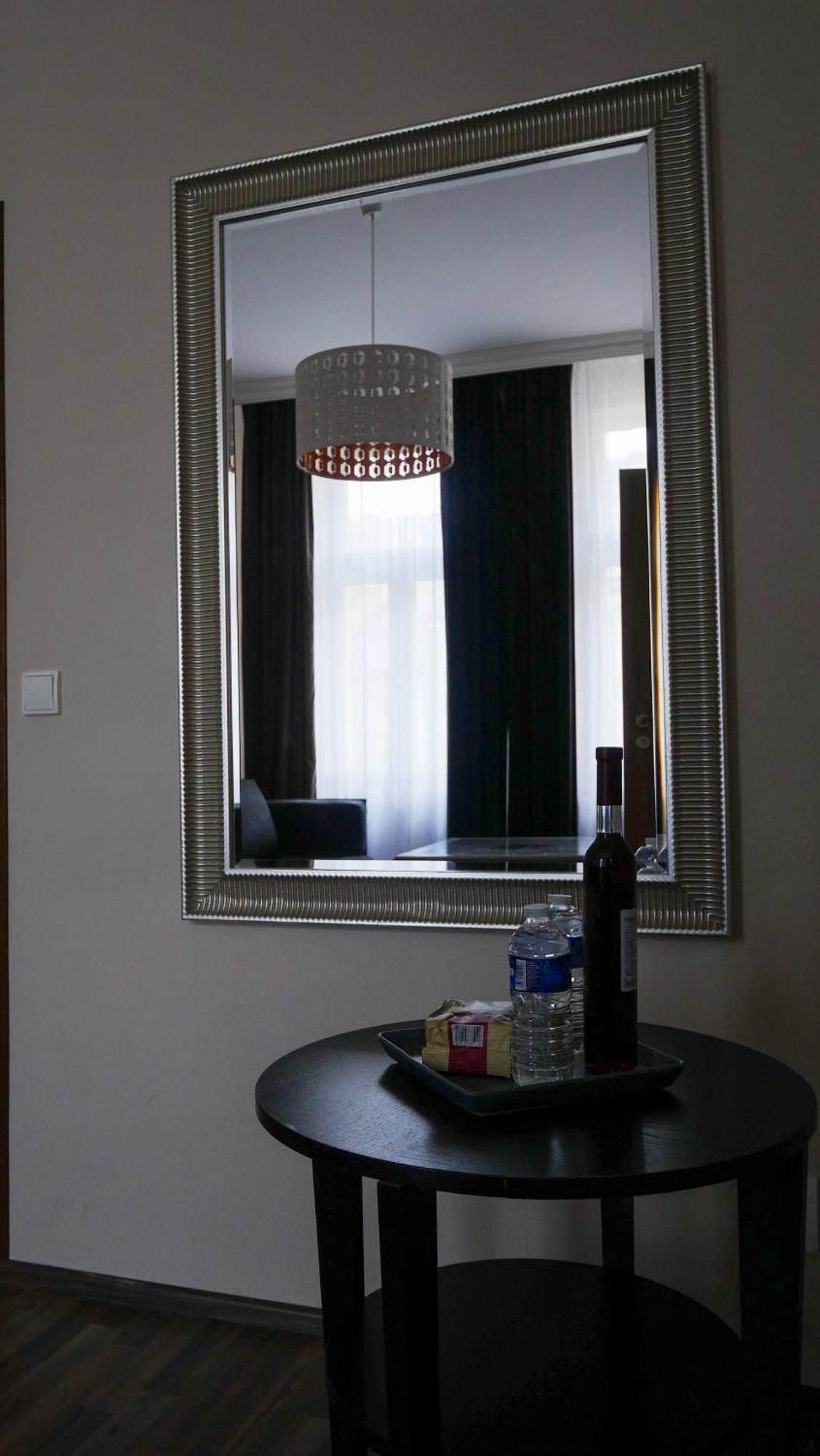 Residence Moravia Apartments Κάρλοβι Βάρι Εξωτερικό φωτογραφία