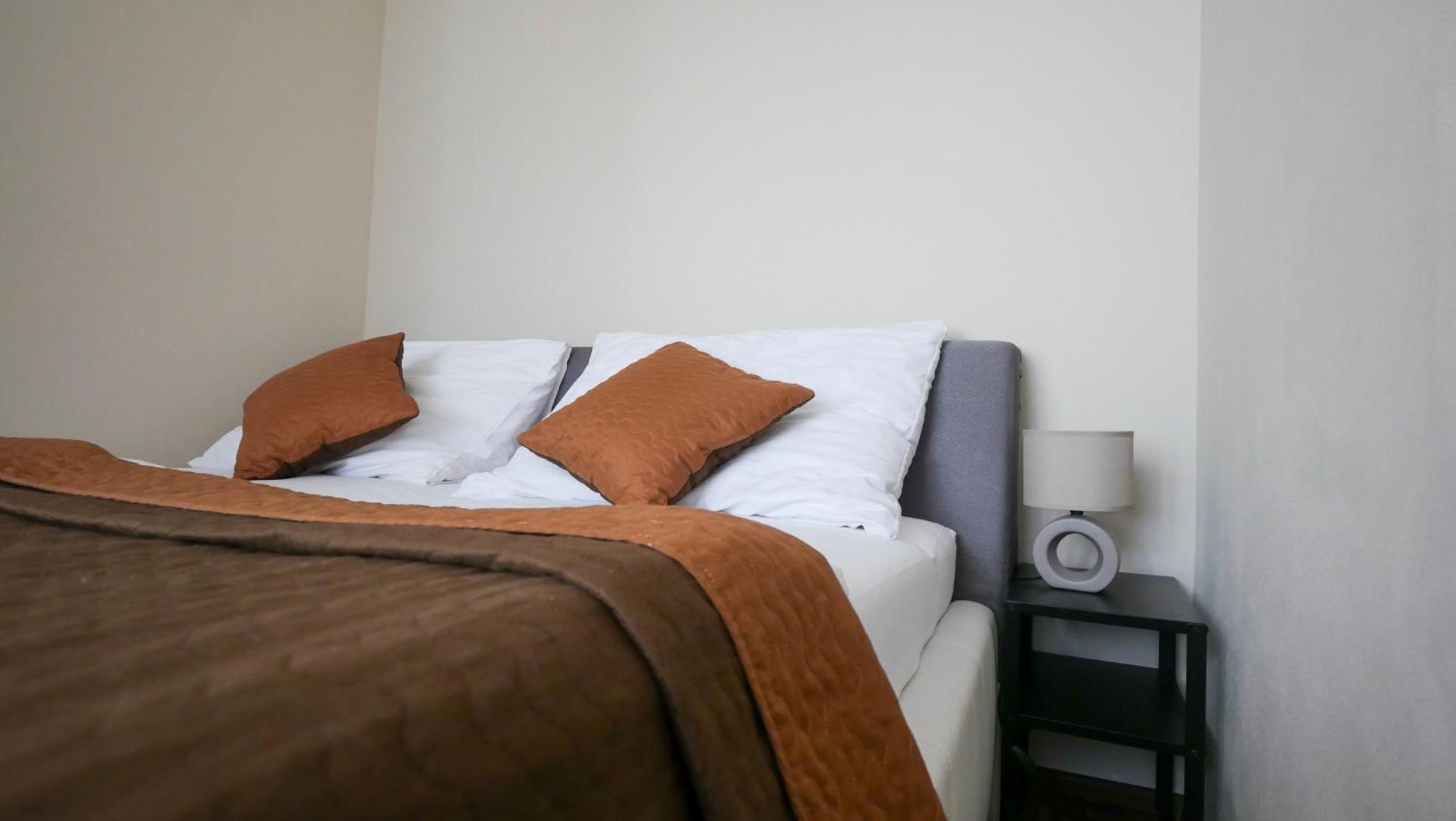 Residence Moravia Apartments Κάρλοβι Βάρι Εξωτερικό φωτογραφία
